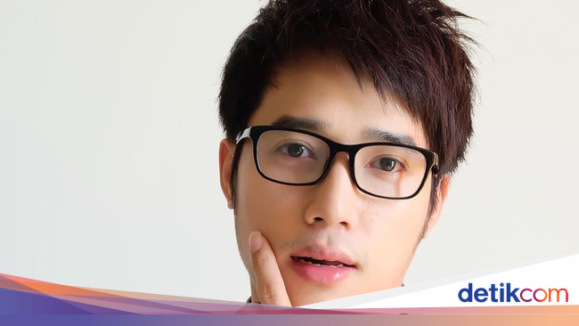Posting Foto Gaya Hidup Mewah Pria Tampan Ini Terciduk Posting Foto Gaya Hidup Mewah Pria Tampan Ini Terciduk