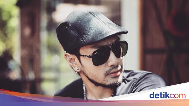 Transformasi Pria Gemuk Yang Jadi Ganteng Dan Seksi Usai Diputusin