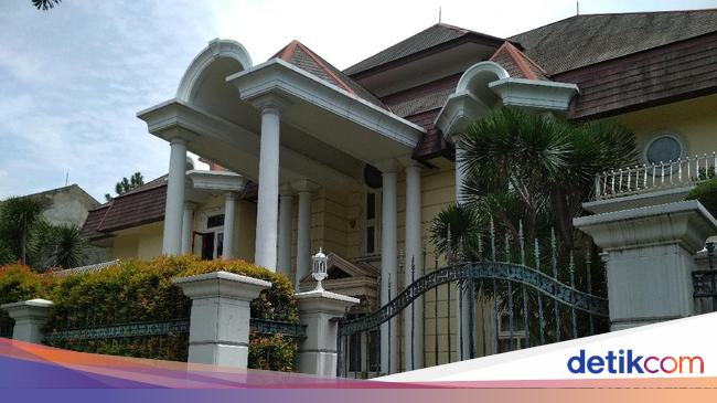 Jajaran Rumah  Mewah  Novanto dari Pondok  Indah  hingga di 