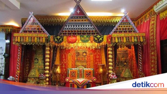 25 Inspirasi Keren Pelaminan  Batak Fatiha Decor