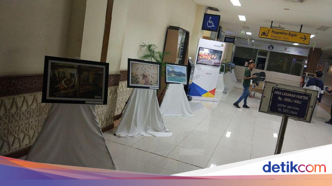 Ketika Bandara Banda Aceh Jadi Tempat Pameran Foto