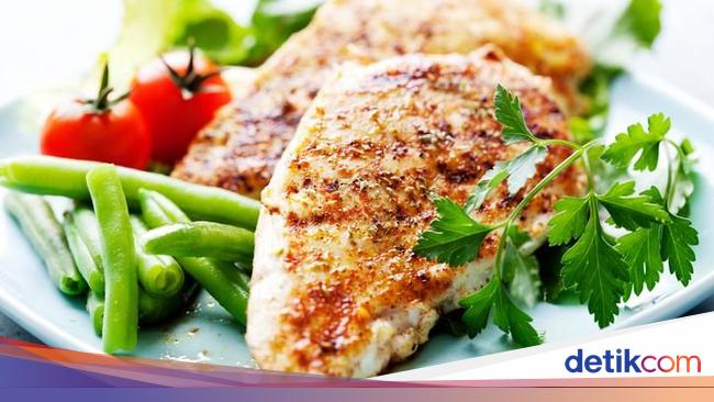 Begini Trik Masak Dada Ayam Agar Lezat dan Juicy Begini Trik Masak Dada Ayam Agar Lezat dan Juicy