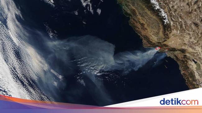 Penampakan Kebakaran California dari Luar Angkasa