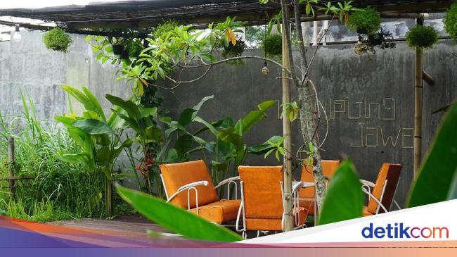 Menyeruput Kopi Jahe dan Wedang Uwuh di Kampung Jawa