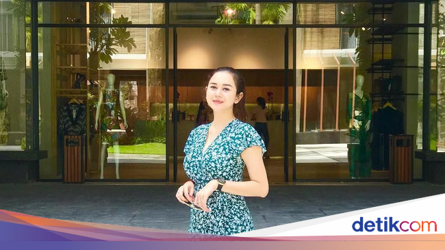 Aura Kasih dan Lucho Moroz Makin Romantis  Aja Nih 