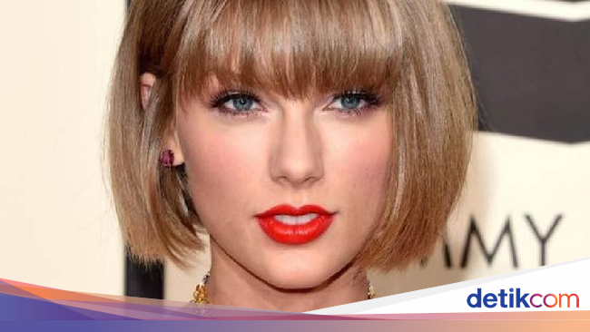  Foto  9 Artis  Hollywood yang Makin Cantik dengan Gaya  