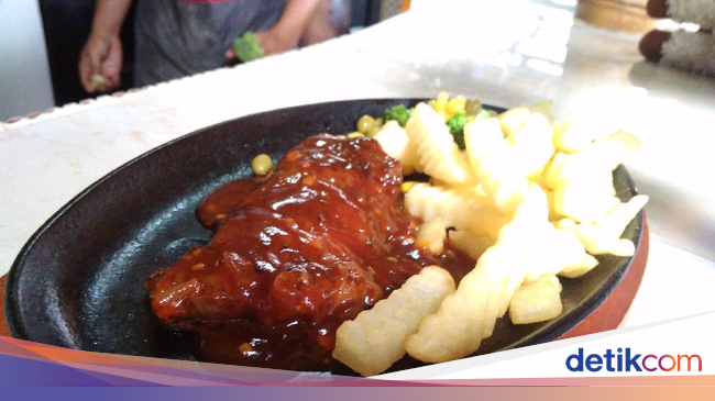 Main Ke Garut Jangan Lewatkan Steak Dombrut yang Empuk Juicy Main Ke Garut Jangan Lewatkan Steak Dombrut yang Empuk Juicy