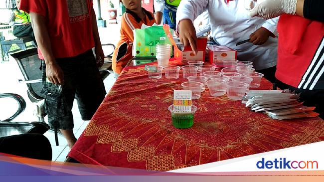 Urine Berwarna Hijau Milik Sopir Truk Karena Konsumsi 