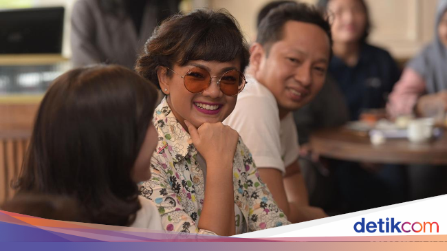 Perankan Emak di Film 'Keluarga Cemara', Nirina Zubir 