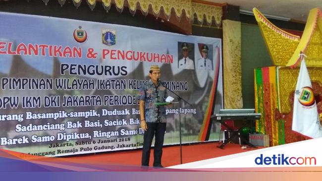 Aksi Sandi Nyanyi Lagu Minang Ayam Den Lapeh