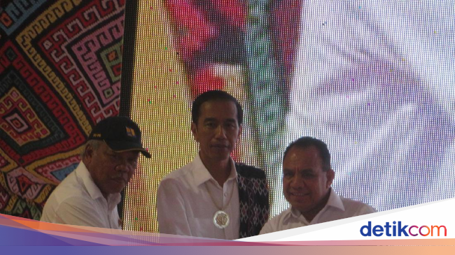 Selesai Setahun Lebih Cepat, Jokowi Resmikan Bendungan Raknamo