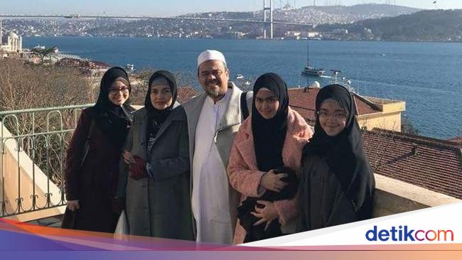 Putri Habib Rizieq Ikut Menyeberang dari Oman ke Yaman