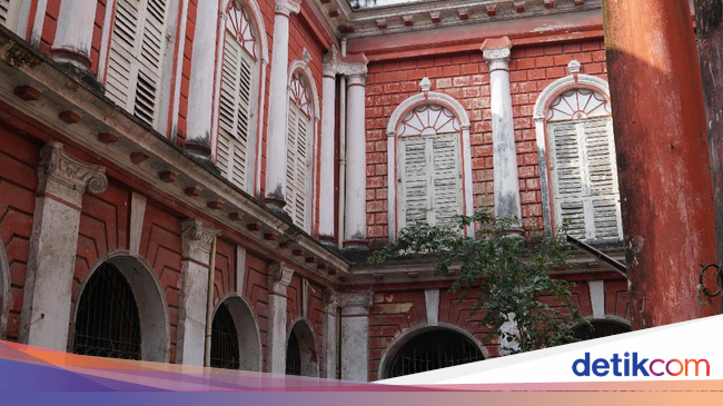 Foto Rumah Dua Setengah Abad yang Diabaikan di India Foto Rumah Dua Setengah Abad yang Diabaikan di India