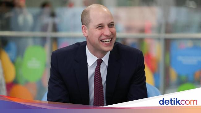 Penampilan Baru Pangeran William dengan Rambut Botak di Tengah Penampilan Baru Pangeran William dengan Rambut Botak di Tengah