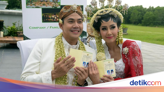 Ardina Rasti Sudah Hamil Sebelum Menikah dengan Arie Dwi  Ardina Rasti Sudah Hamil Sebelum Menikah dengan Arie Dwi