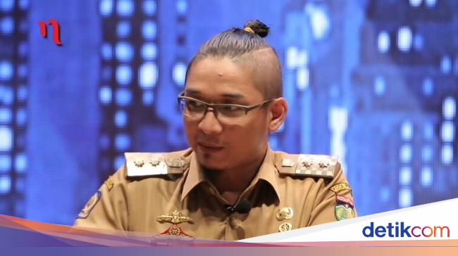 Wali Kota Palu Bela Pasha Ungu soal Rambut Biasanya Wali Kota Palu Bela Pasha Ungu soal Rambut Biasanya