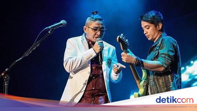 Lirik dan Chord Andai Aku Bisa oleh Ungu