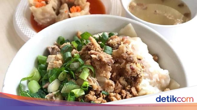 Awali Hari Senin dengan Sarapan Mie Ayam Komplet yang 