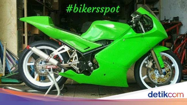 Kawasaki Ninja 150 RR Bergaya Motor Balap, Keren Juga!