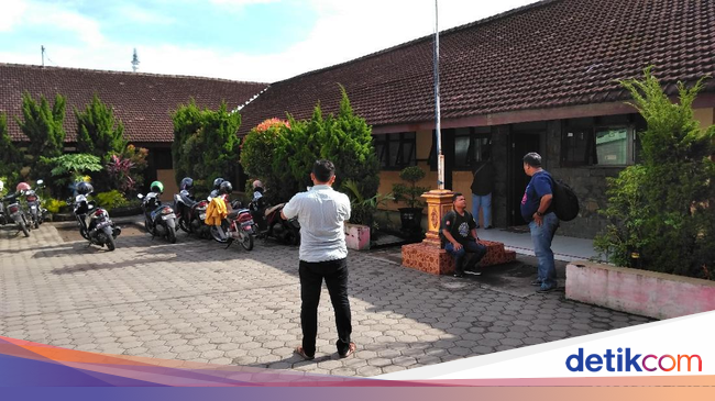 Detiknews Kediri | pelajar sd dikeroyok dan dipalak temannya ini kata disdik Detiknews Kediri | pelajar sd dikeroyok dan dipalak temannya ini kata disdik