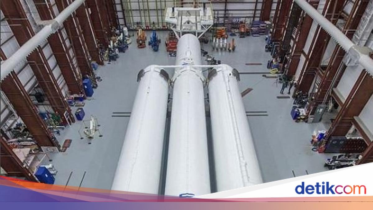 Melihat Kehebatan Roket Terkuat di Dunia