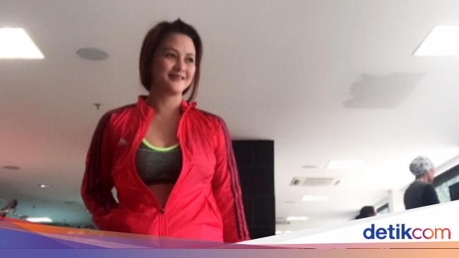 Ingat Mama Rika Di Sinetron Bidadari Ini Sosoknya Yang Bugar Dan Awet