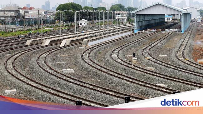 Melihat Perkembangan Proyek Depo Lokomotif Cipinang
