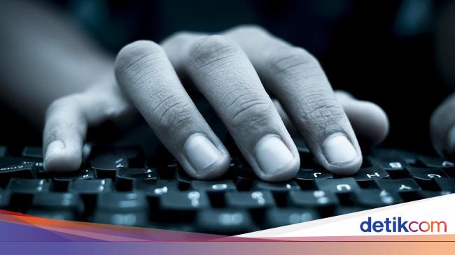 Puluhan Ribu Pegawai Teknologi Hengkang dari Rusia | Berita Terbaru