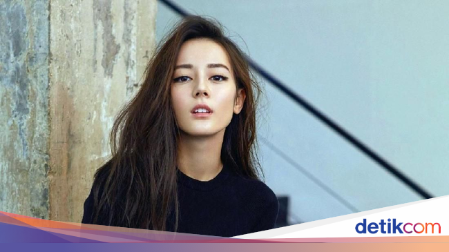 Pesona Dilraba Dilmurat, Wanita Tercantik di Asia