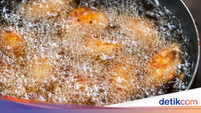 Metode Deep Frying Teknik Menggoreng Deep Frying: Cara, Kelebihan, dan Kekurangannya