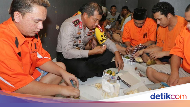 Saat Kapolda Sulsel Sarapan Bersama Tahanan di Sel