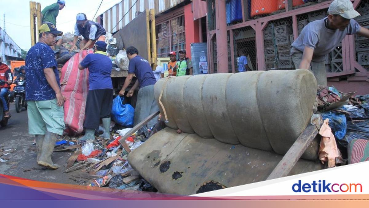 DKI Gratiskan Layanan Angkut Sampah Besar, Warga Bisa Ajukan Lewat Website