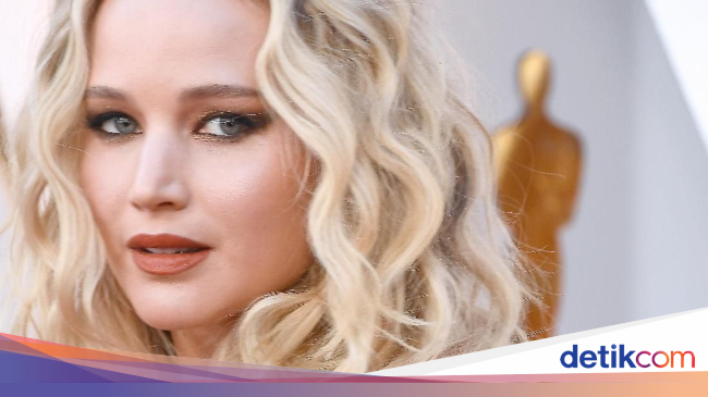 Hacker Foto Bugil Jennifer Lawrence Dihukum 8 Bulan