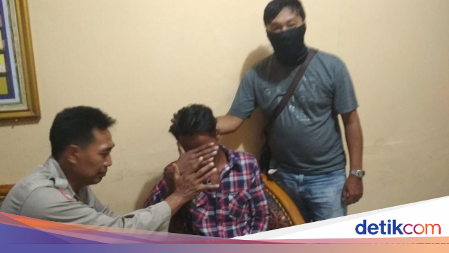 Unggah Gambar Orang Kencingi Merah Putih Pemuda Ini Unggah Gambar Orang Kencingi Merah Putih Pemuda Ini