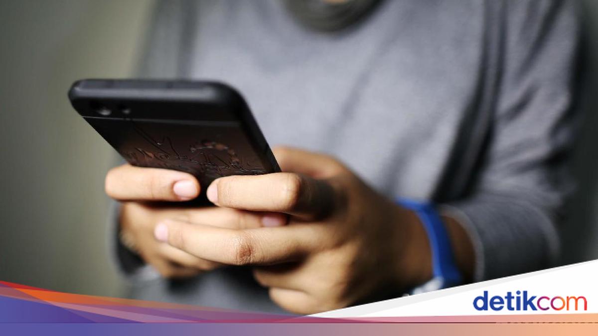 Pengguna Aktif Medsos RI 170 Juta, Bisa Main 3 Jam Sehari