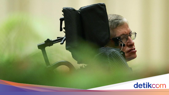 Sebelum Wafat, Stephen Hawking Peringatkan Bahaya Mobil Otonom