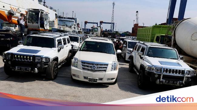 Banyak yang Nunggak Berapa Pajak Mobil Mewah di Jakarta Banyak yang Nunggak Berapa Pajak Mobil Mewah di Jakarta