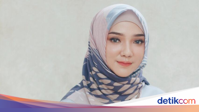 Review Hijab Motif Voal Murah dan Mahal oleh Ayu Indriati Review Hijab Motif Voal Murah dan Mahal oleh Ayu Indriati