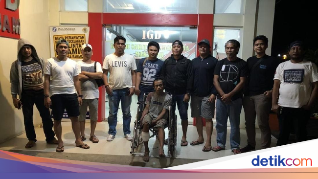 Polisi Lumpuhkan Kaki Pembobol iTokoi di iMakassari dengan Polisi Lumpuhkan Kaki Pembobol iTokoi di iMakassari dengan