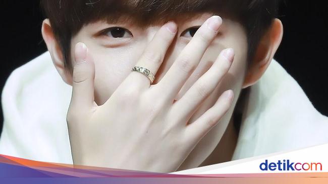 10 Artis Pria Korea Yang Punya Jari Tangan Lentik Bikin Iri Cewek Cewek