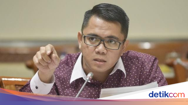 Soal Bangsat Perlukah Mengkritik dengan Makian Soal Bangsat Perlukah Mengkritik dengan Makian