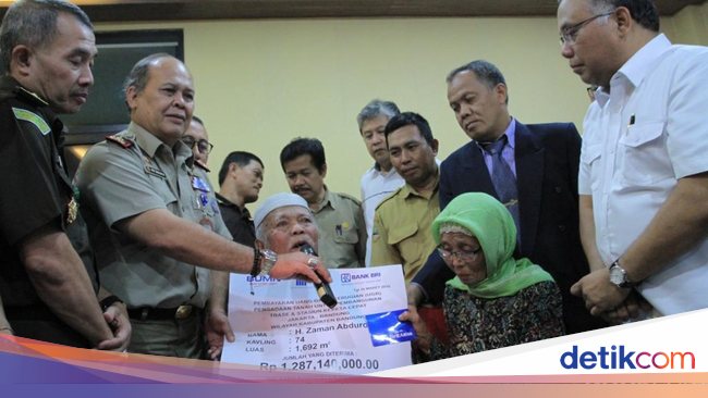 Lahannya Kena Gusur Kereta Cepat JKT-BDG, 7 Warga Ini 