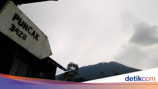 Mulai 1 Agustus Pendaki Gunung Slamet Wajib Bawa Surat Dokter