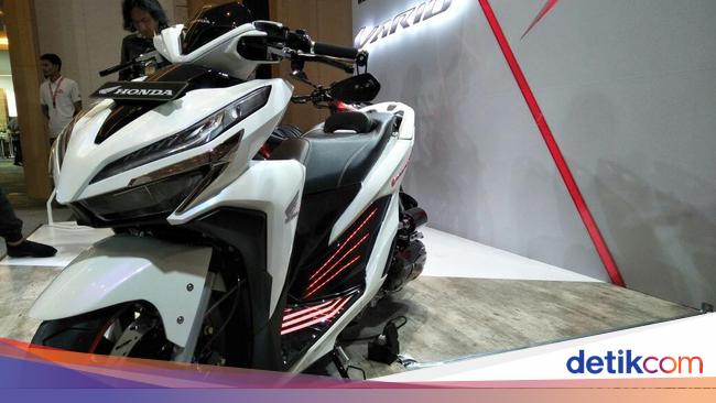 Si Putih Honda Vario  Low Rider Nan Futuristik