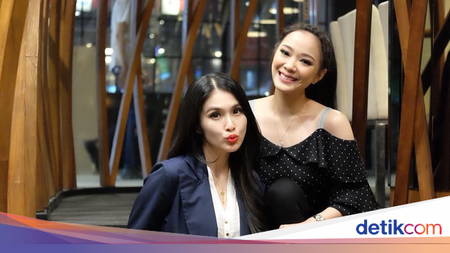 Gaun Sudah Siap, Sandra Dewi Nantikan Pernikahan Yuanita 