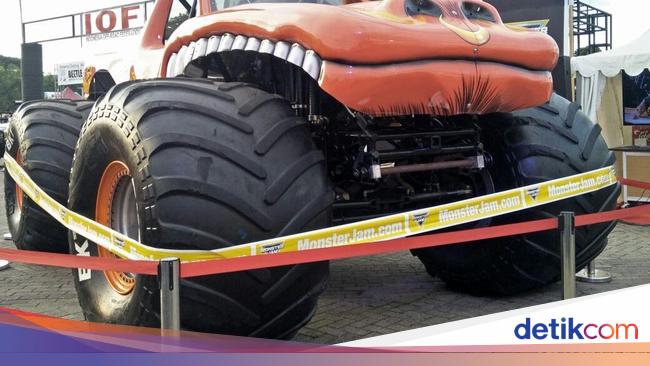 Mobil Raksasa di IIMS 2018, Nyala 3 Menit Habiskan 25 Liter BBM
