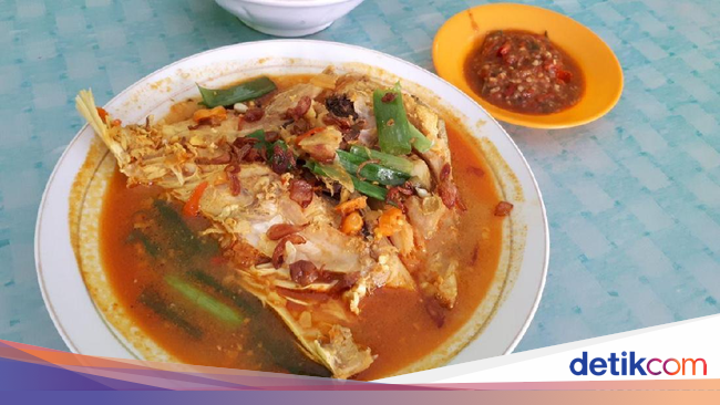 RM. Betawi: Kagak Ada Duanye! Kepala Ikan Kakap Kuah Asam 