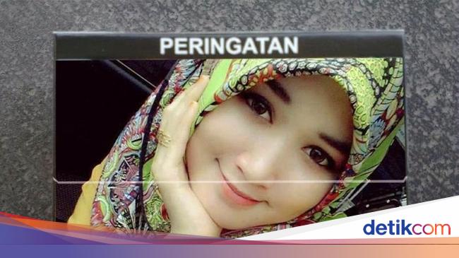 10 Meme Lucu Peringatan Bergambar Di Bungkus Rokok