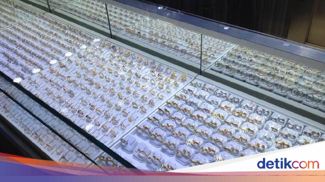 Mau Pakai Perhiasan Emas Saat Lebaran Ini Daftar Harganya Mau Pakai Perhiasan Emas Saat Lebaran Ini Daftar Harganya