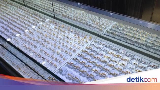 Mau Pakai Perhiasan Emas Saat Lebaran Ini Daftar Harganya Mau Pakai Perhiasan Emas Saat Lebaran Ini Daftar Harganya